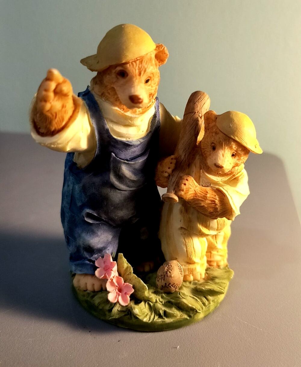 895. Boyd's Bears figurine Baseball Father and Son